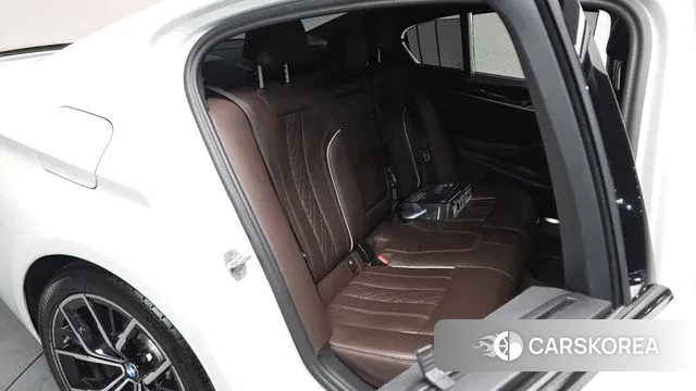 BMW 5 Series (G30) id 3734682 из Кореи 20