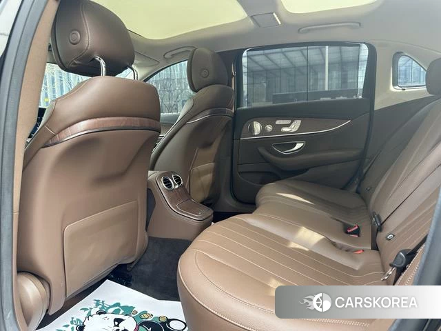 Mercedes-Benz E-class id 4257077 из Китая 21