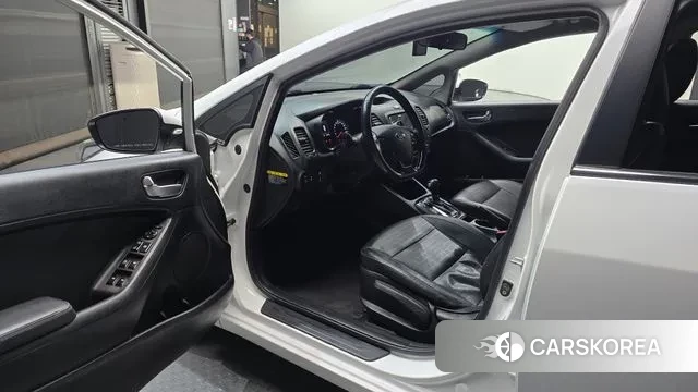 Kia The New K3 id 3692882 из Кореи 20