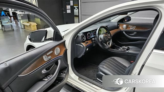 Mercedes-Benz E-Class W213 id 4331339 из Кореи 31