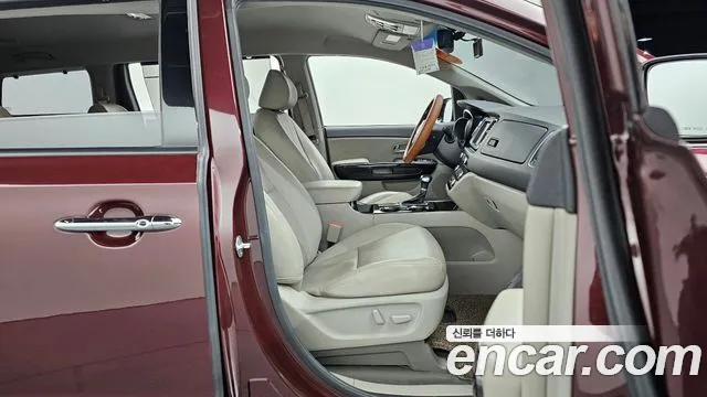 Kia The New Carnival id 2442618 из Кореи 20