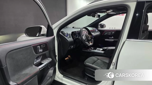 Mercedes-Benz GLA - Class H247 id 4753697 из Кореи 30