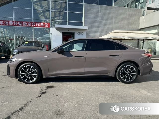 Audi A5L id 4259390 из Китая 10