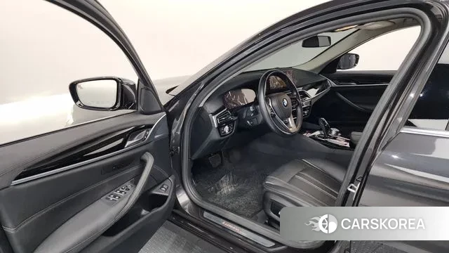 BMW 5 Series (G30) id 3428743 из Кореи 20