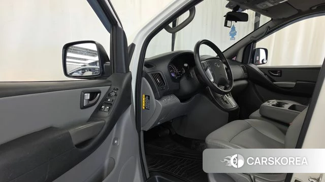 Hyundai The New Grand Starex id 4856109 из Кореи 20