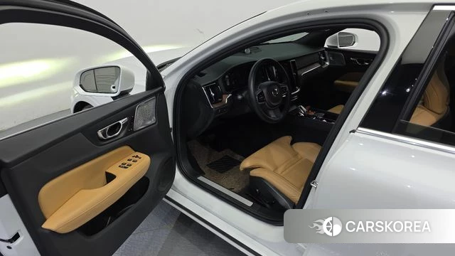 Volvo S60 3rd generation id 4249973 из Кореи 31