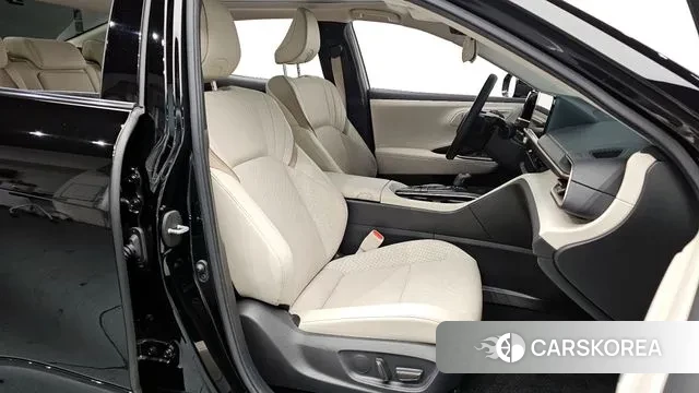 Toyota Crown Crossover id 3726123 из Кореи 20