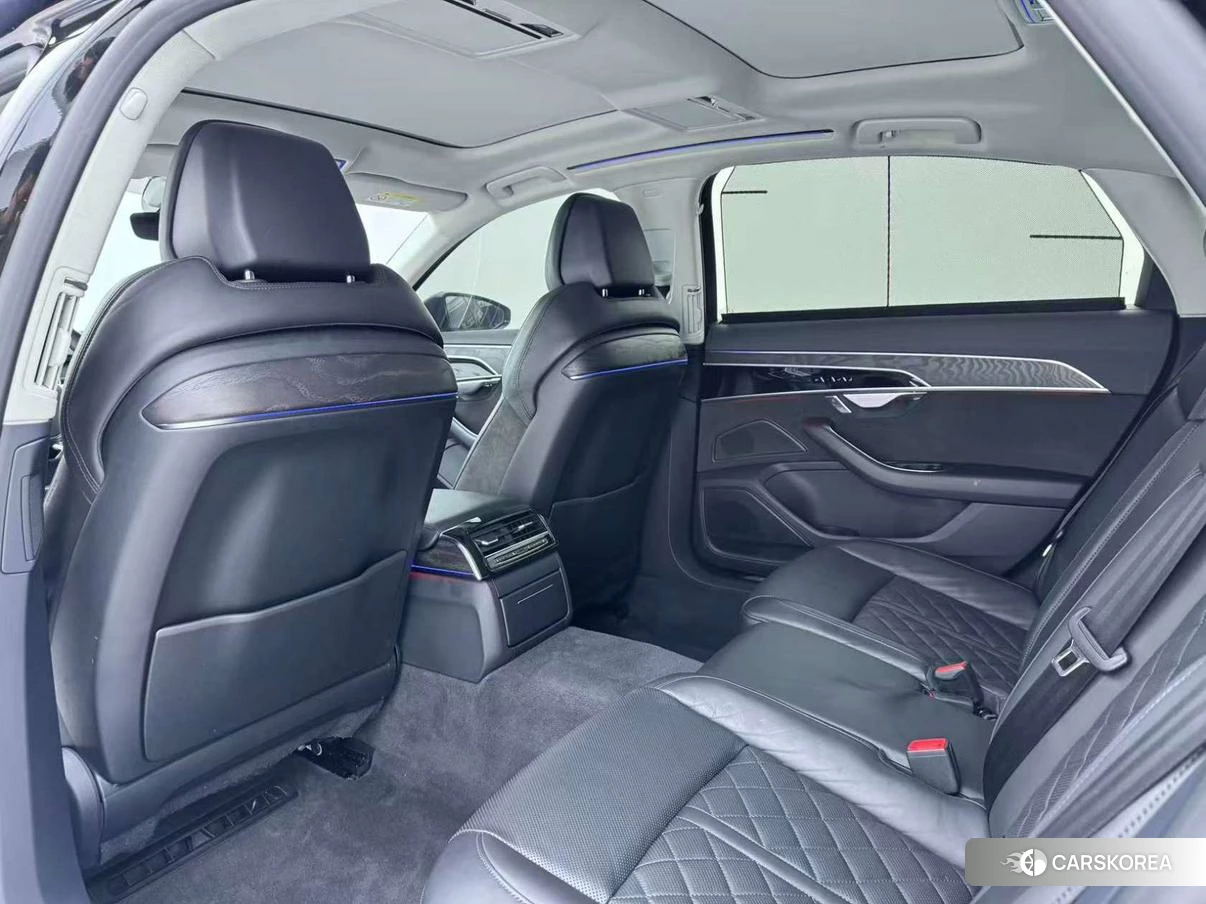 Audi A8 id 4479734 из Китая 15