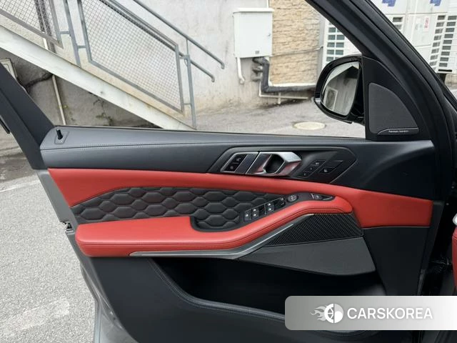 BMW X5 M id 4321015 из Китая 20