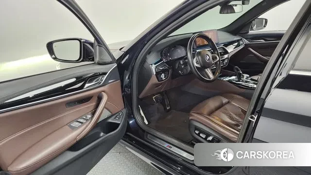 BMW 5 Series (G30) id 3701928 из Кореи 20