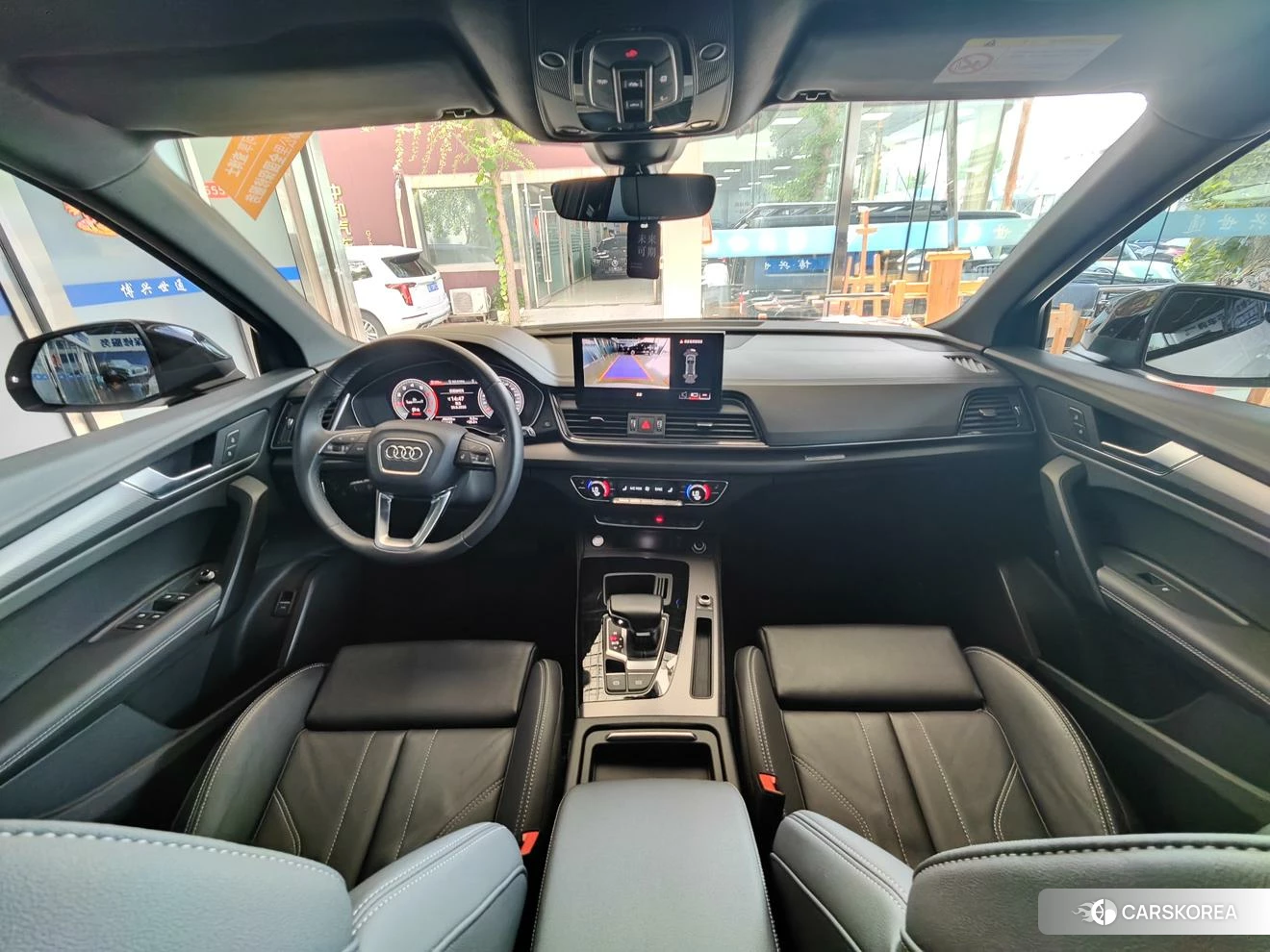 Audi Q5L id 4512722 из Китая 25