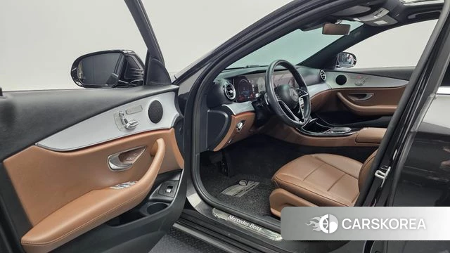 Mercedes-Benz E-Class W213 id 4283027 из Кореи 31