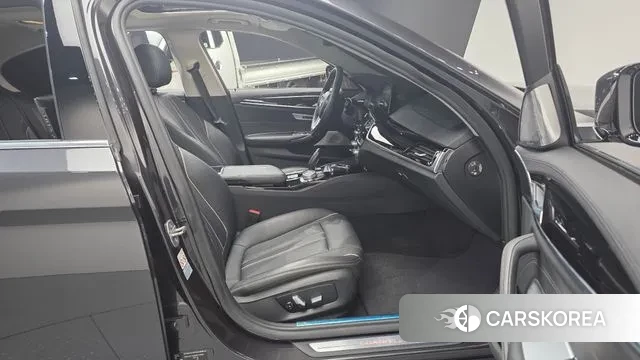 BMW 5 Series (G30) id 3588225 из Кореи 20