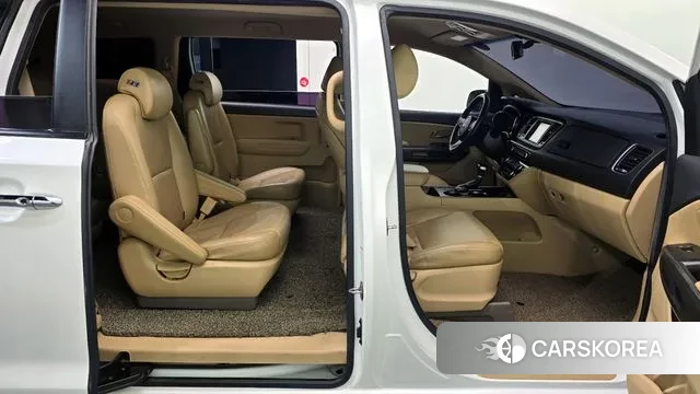 Kia The New Carnival id 3641762 из Кореи 20