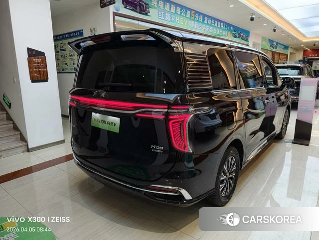 Red flag HQ9 PHEV id 3920391 из Китая 11