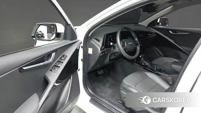 Kia Di Ol Nu Niro id 4763743 из Кореи 31