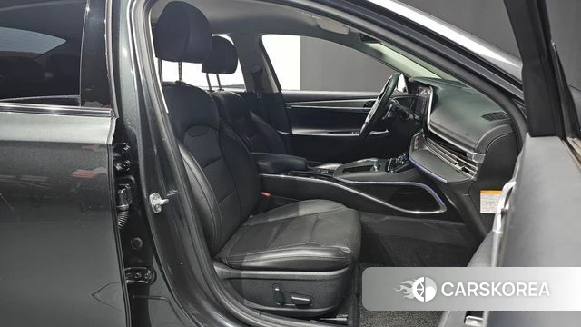 Hyundai The New Grandeur IG Hybrid id 4458147 из Кореи 32