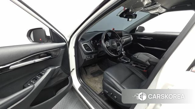 Kia Seltos id 4763989 из Кореи 33