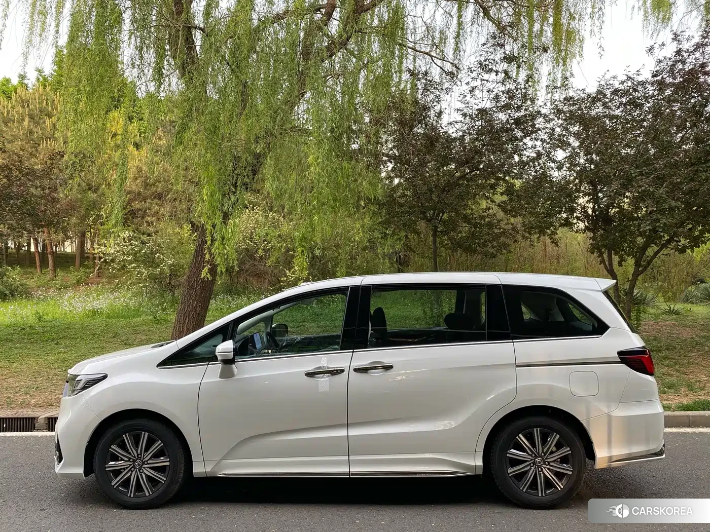Honda Odyssey id 4515439 из Китая 22