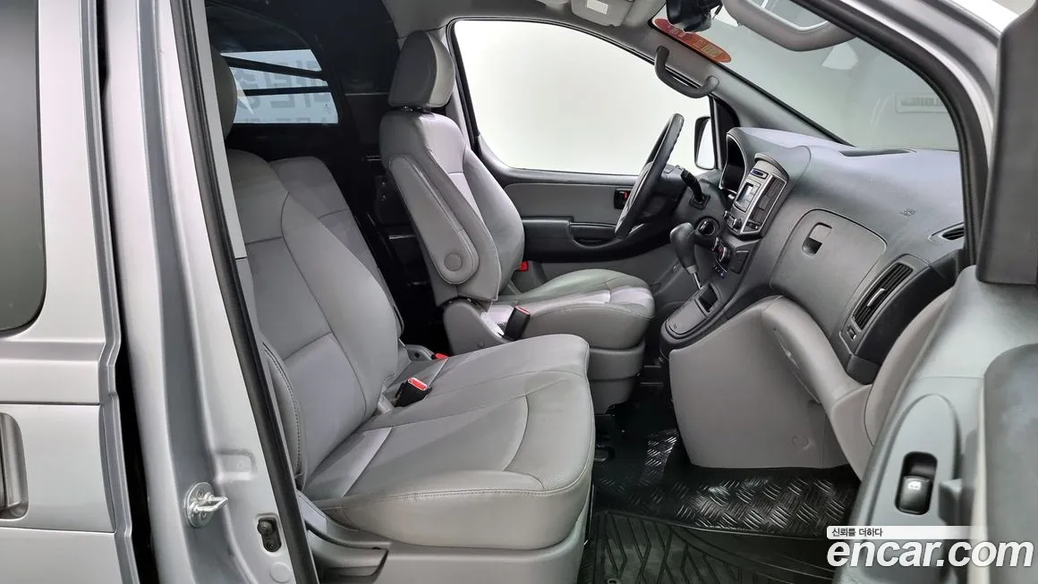 Hyundai The New Grand Starex id 1559762 из Кореи 20