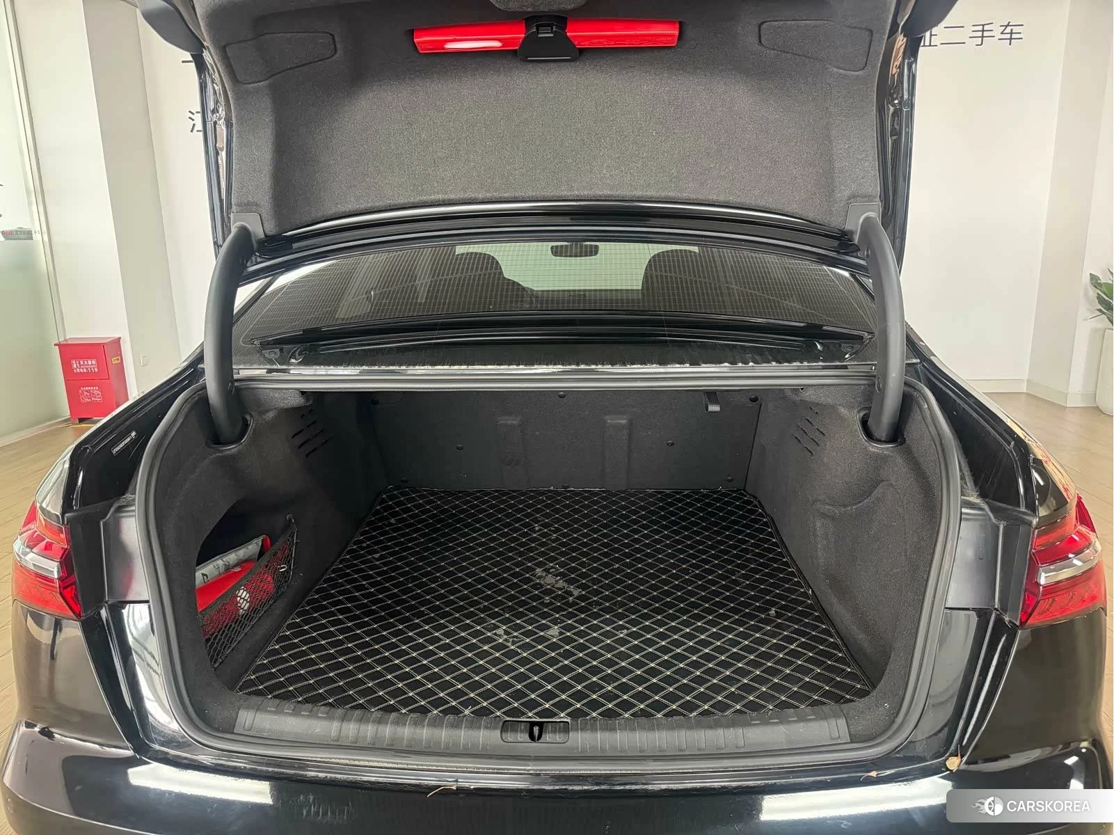 Audi A6L id 4440730 из Китая 11