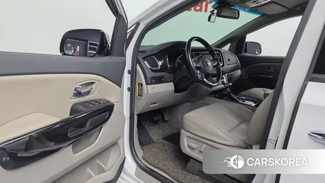 Kia The New Carnival id 3530682 из Кореи 20