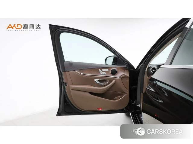 Mercedes-Benz E-class id 4256742 из Китая 10