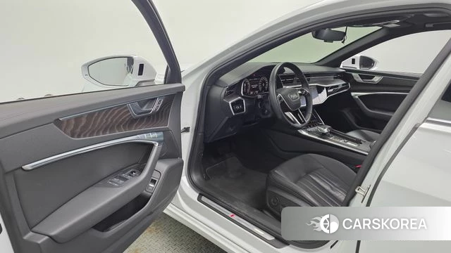 Audi A6 (C8) id 4309880 из Кореи 33