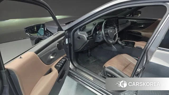 Lexus ES300h 7th generation id 3581165 из Кореи 20