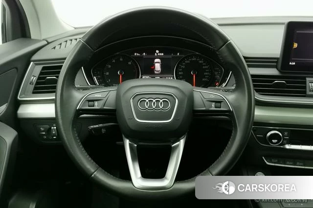 Audi Q5L id 4262218 из Китая 24