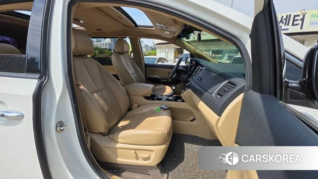 Kia The New Carnival id 4345633 из Кореи 32