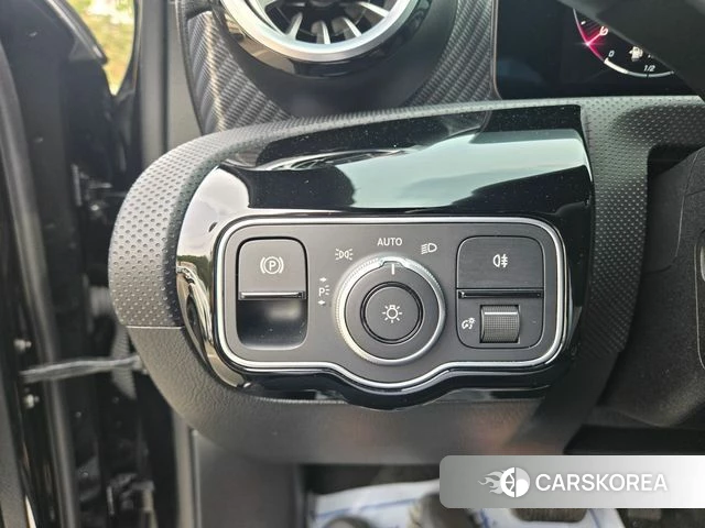 Mercedes-Benz A-Class W177 id 4243102 из Кореи 19