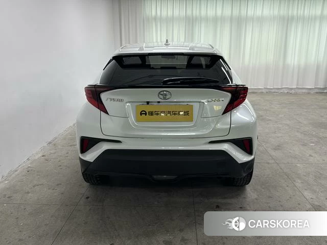Toyota C-HR id 4277350 из Китая 20