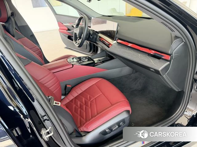 BMW 5 series id 3926865 из Китая 11