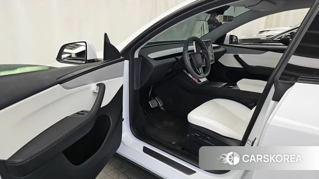 Tesla Model Y id 4474197 из Кореи 33