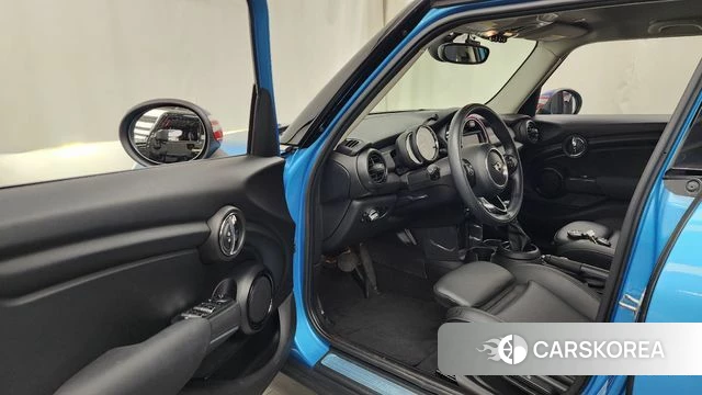 Mini Cooper id 4620222 из Кореи 31