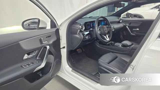 Mercedes-Benz A-Class W177 id 4624824 из Кореи 20