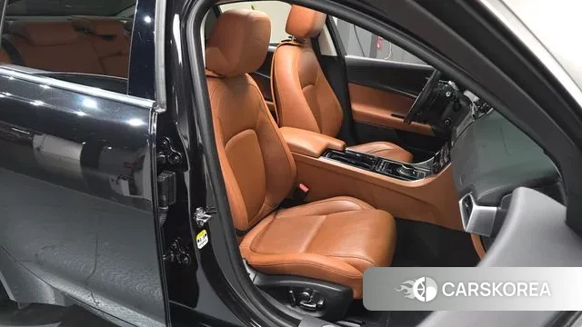 Jaguar XE id 3412911 из Кореи 20