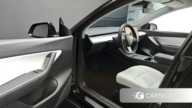 Tesla Model Y id 2998670 из Кореи 20