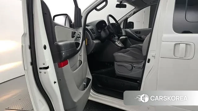 Hyundai The New Grand Starex id 3134054 из Кореи 20