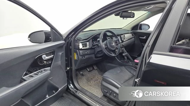 Kia Niro id 4703274 из Кореи 30