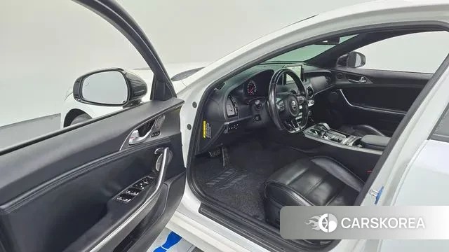 Kia Stinger id 3336685 из Кореи 20