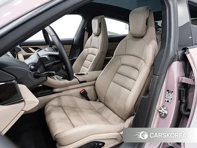 Porsche Taycan id 3185103 из Кореи 19