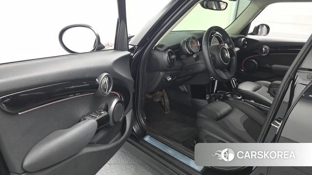 Mini Cooper id 4706838 из Кореи 31