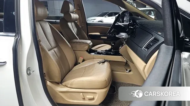 Kia The New Carnival id 3703751 из Кореи 20