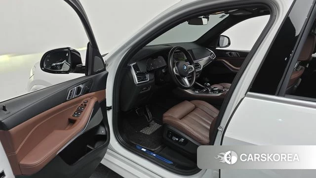 BMW X5 (G05) id 4848879 из Кореи 36