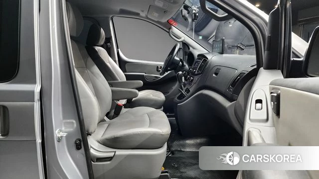 Hyundai The New Grand Starex id 3828353 из Кореи 20