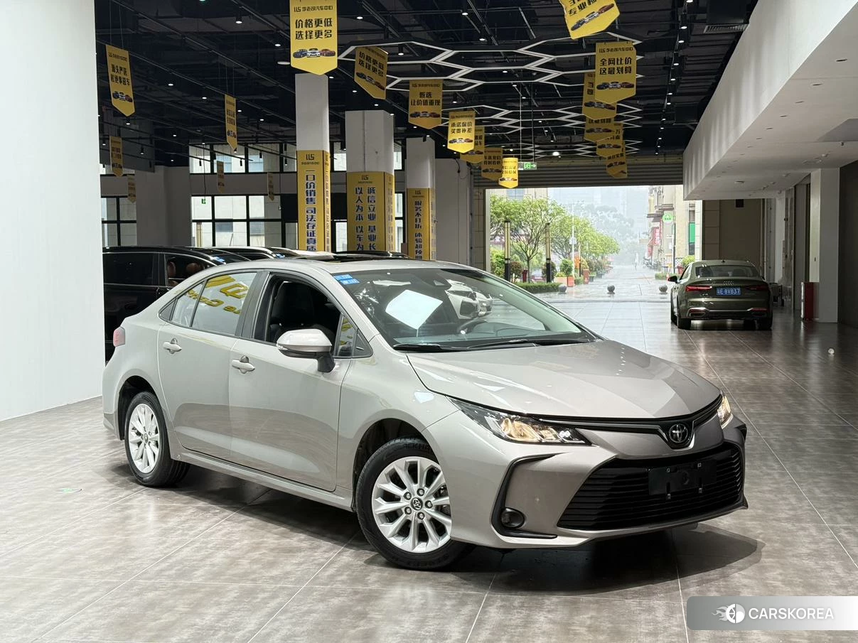 Toyota Corolla id 4468124 из Китая 31