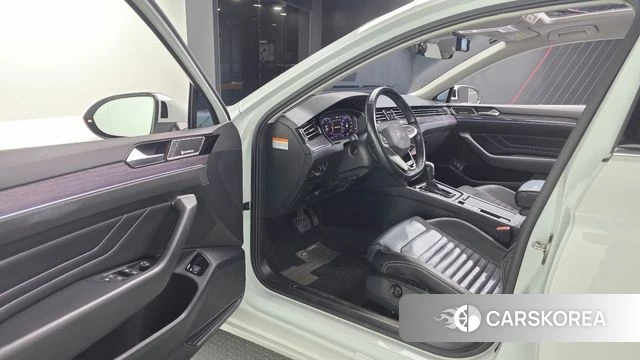 Volkswagen Passat GT (B8) id 4754562 из Кореи 34