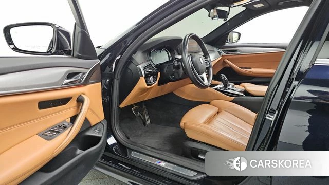BMW 5 Series (G30) id 4557916 из Кореи 20
